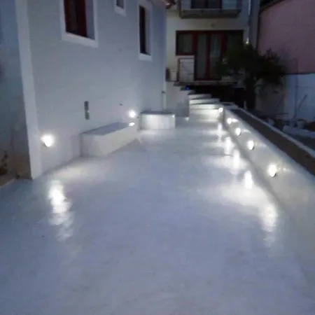 Elia & Choma Apartment